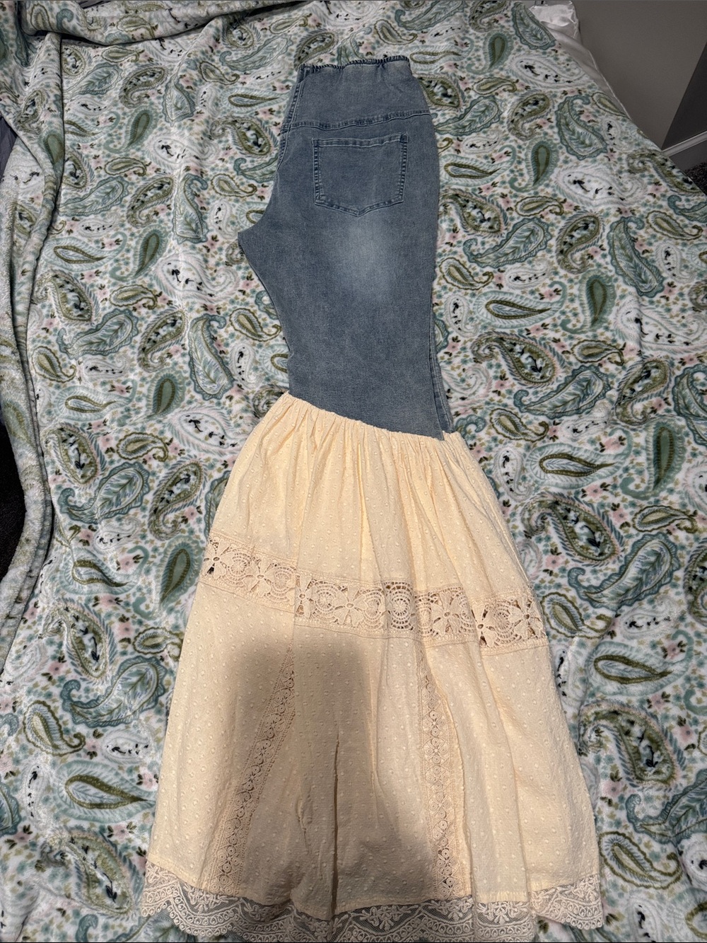 Source Unknown Blue Denim-to-Cream Flare Wide Leg Jeans